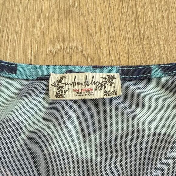 Free People Purple Floral Short Sleeve Tee - Picture 4 of 5